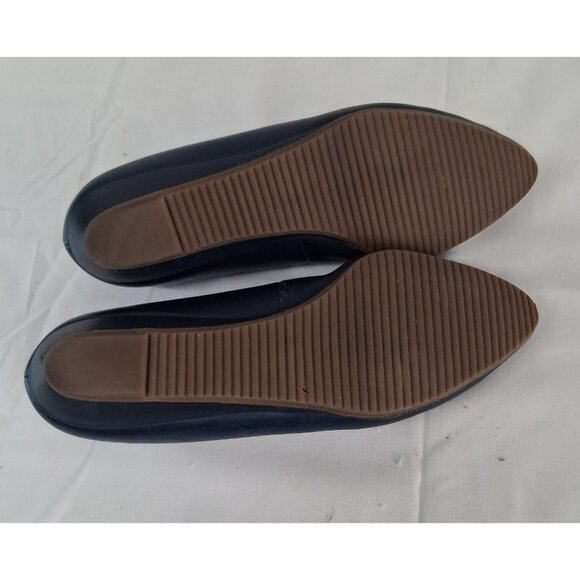 Etienne Aigner Women's Shoes Size 6.5 M Leather Navy Blue Flat Slip-On Casual - Picture 7 of 14